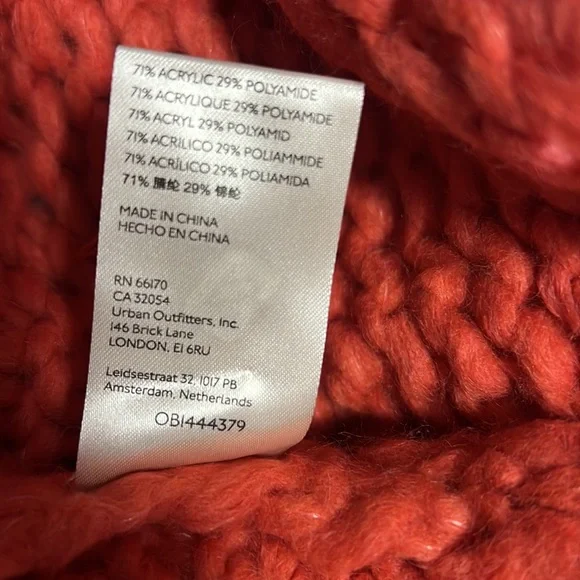 Free People Be There Oversized Chunky Cableknit Pullover Sweater in Coral - Picture 6 of 7